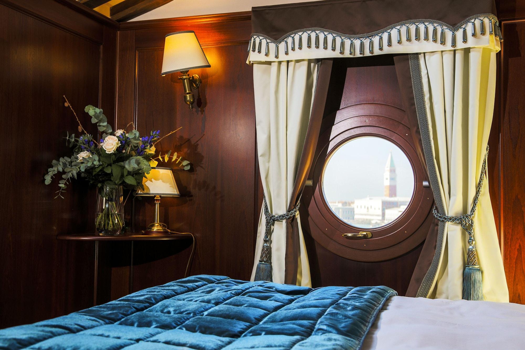 Hotel Bucintoro Venice Exterior photo